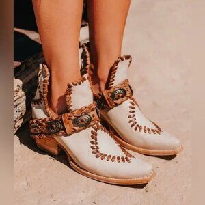 Freebird Whimsical Boots Womens 8 Off White Leather Western Boho Ankle Booties